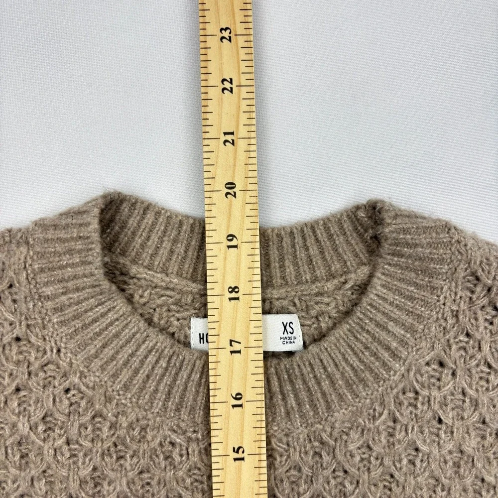 Hollister Womens XS Beige Oatmeal Chunky Open Knit Cropped Crewneck Sweater